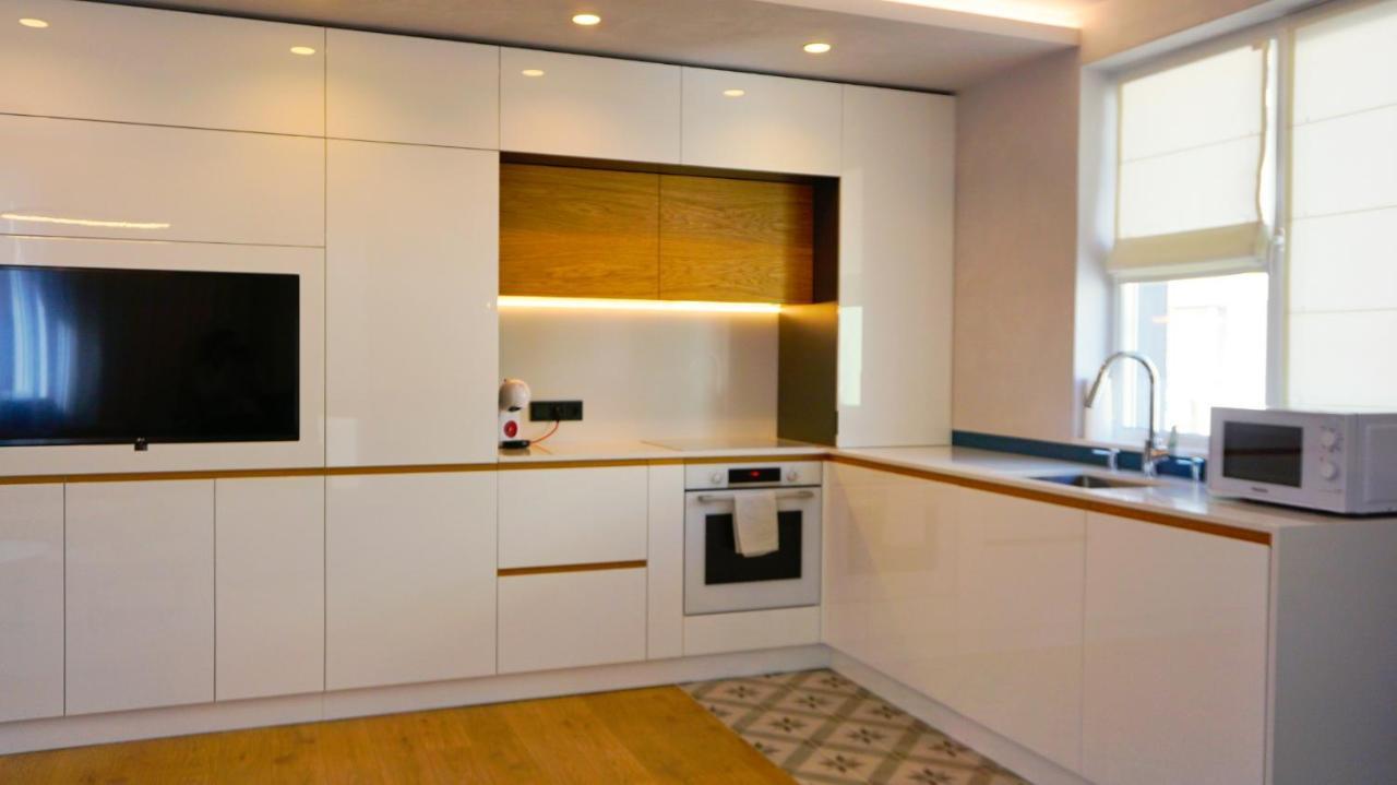 Апартамент Жасмин С Частен Гараж - Jasmin Apartment With Private Garage فارنا المظهر الخارجي الصورة